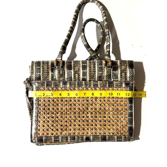 Sondra Roberts Tote Bag Womens Medium Woven Cane Faux Snakeskin Handles Purse - Picture 7 of 8
